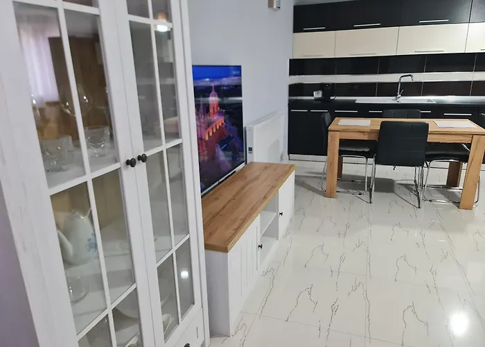 Edi\'S Apartment-Cozy Stay In The Center