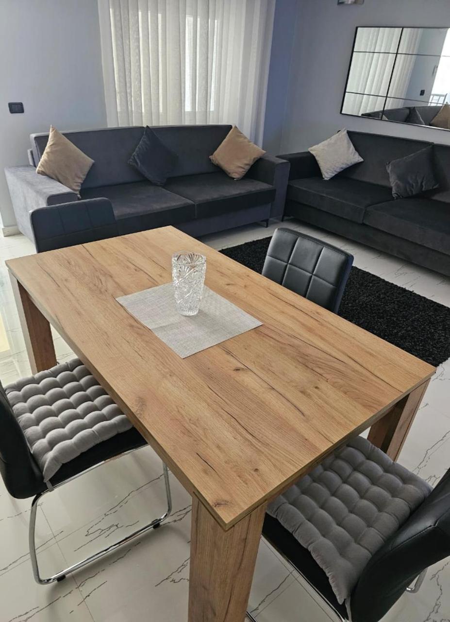 公寓 Edi'S Apartment-Cozy Stay In The Center Tirana