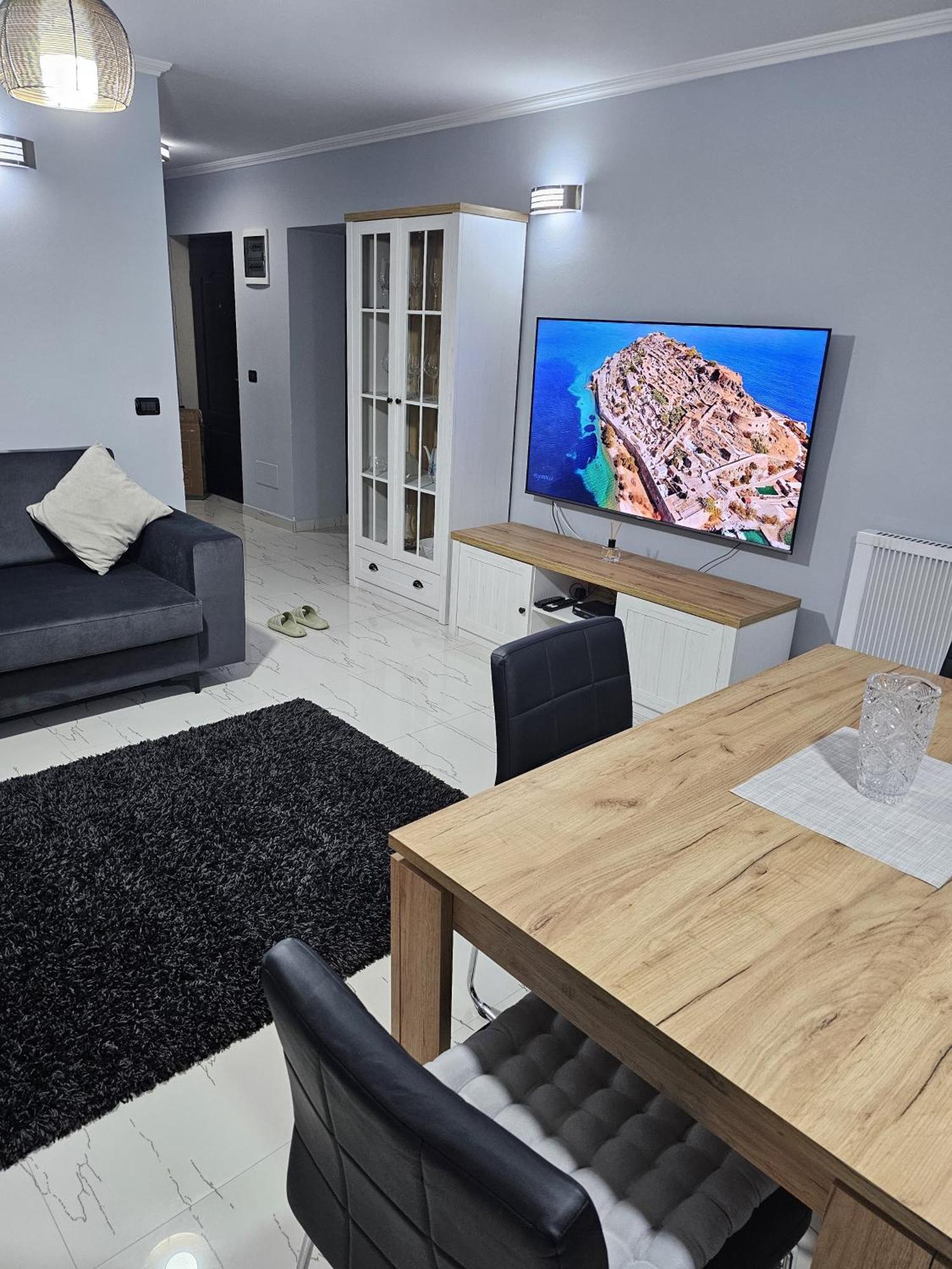 公寓 Edi'S Apartment-Cozy Stay In The Center *